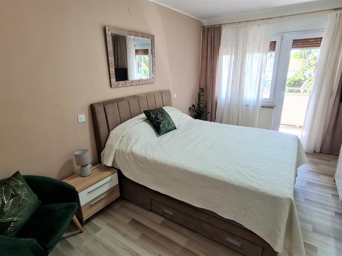 M & M Apartment Pula Dış mekan fotoğraf